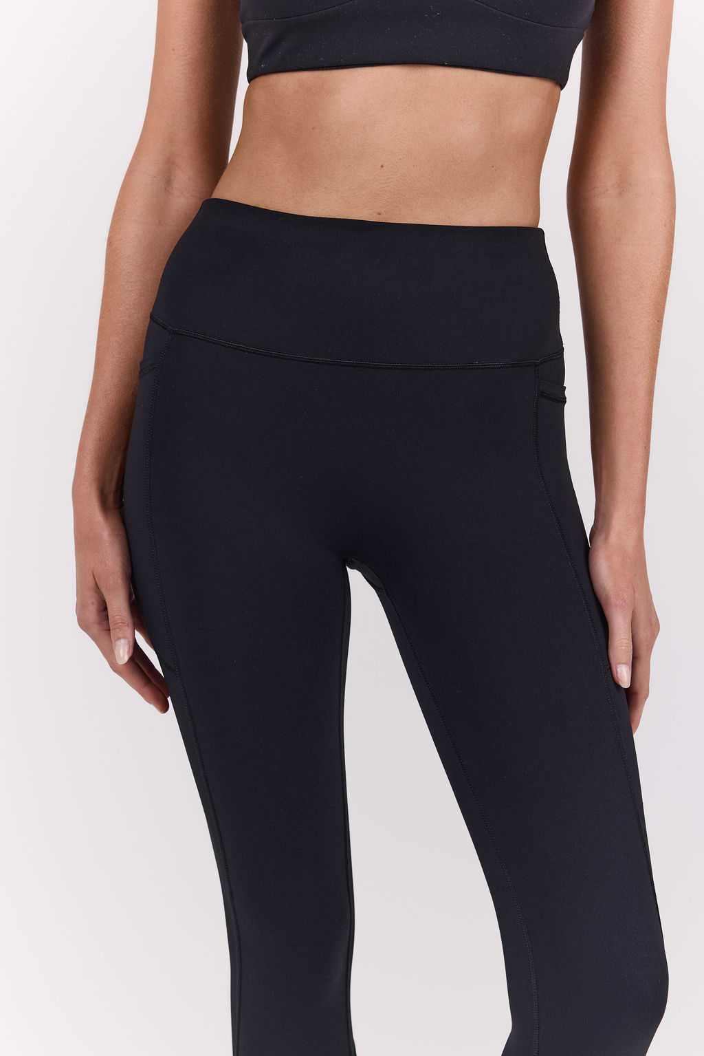 dk active Flares Core Comfort | Elevate 7/8 Tight Black