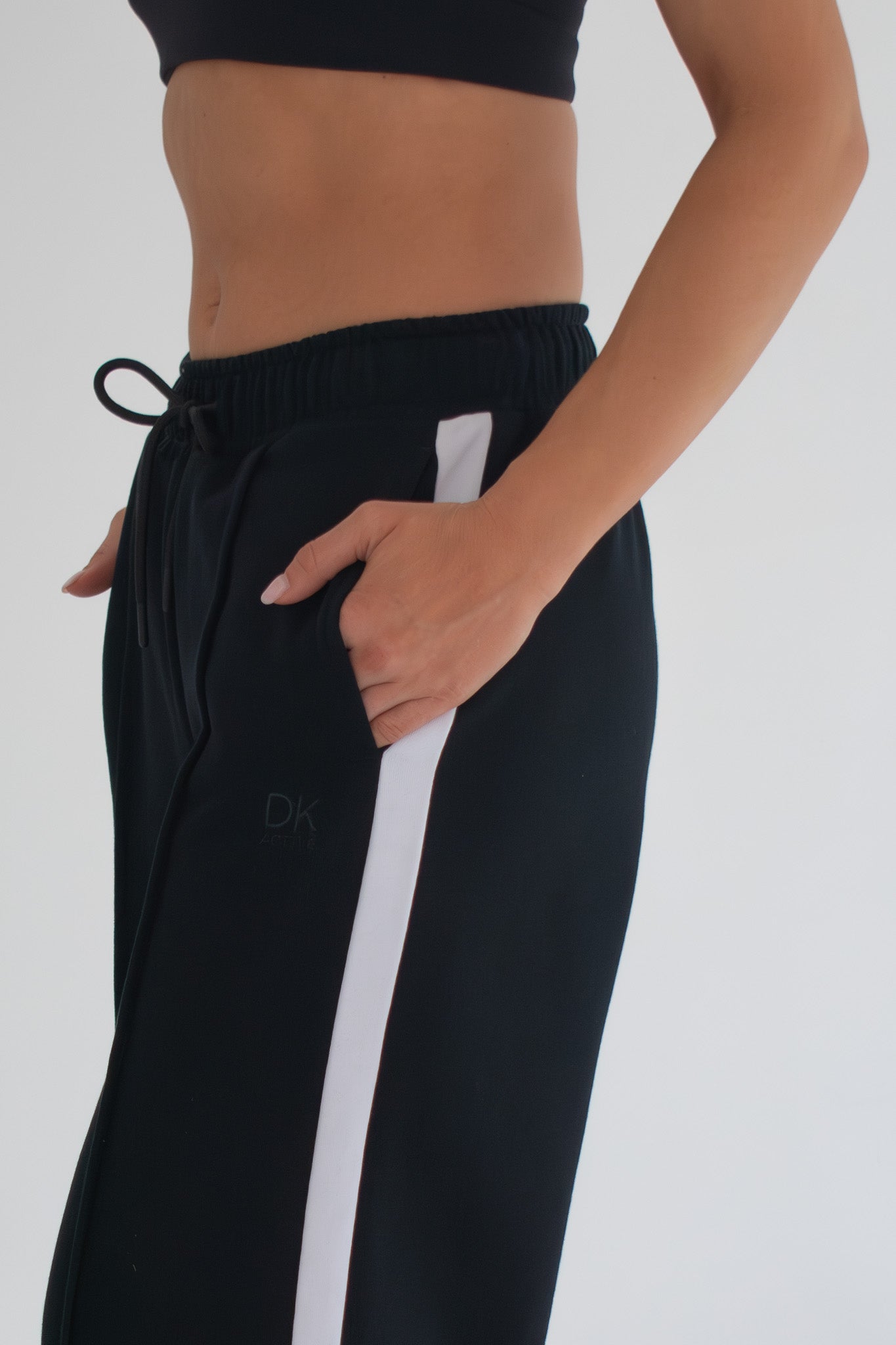 dk active Bottoms Essence Pant