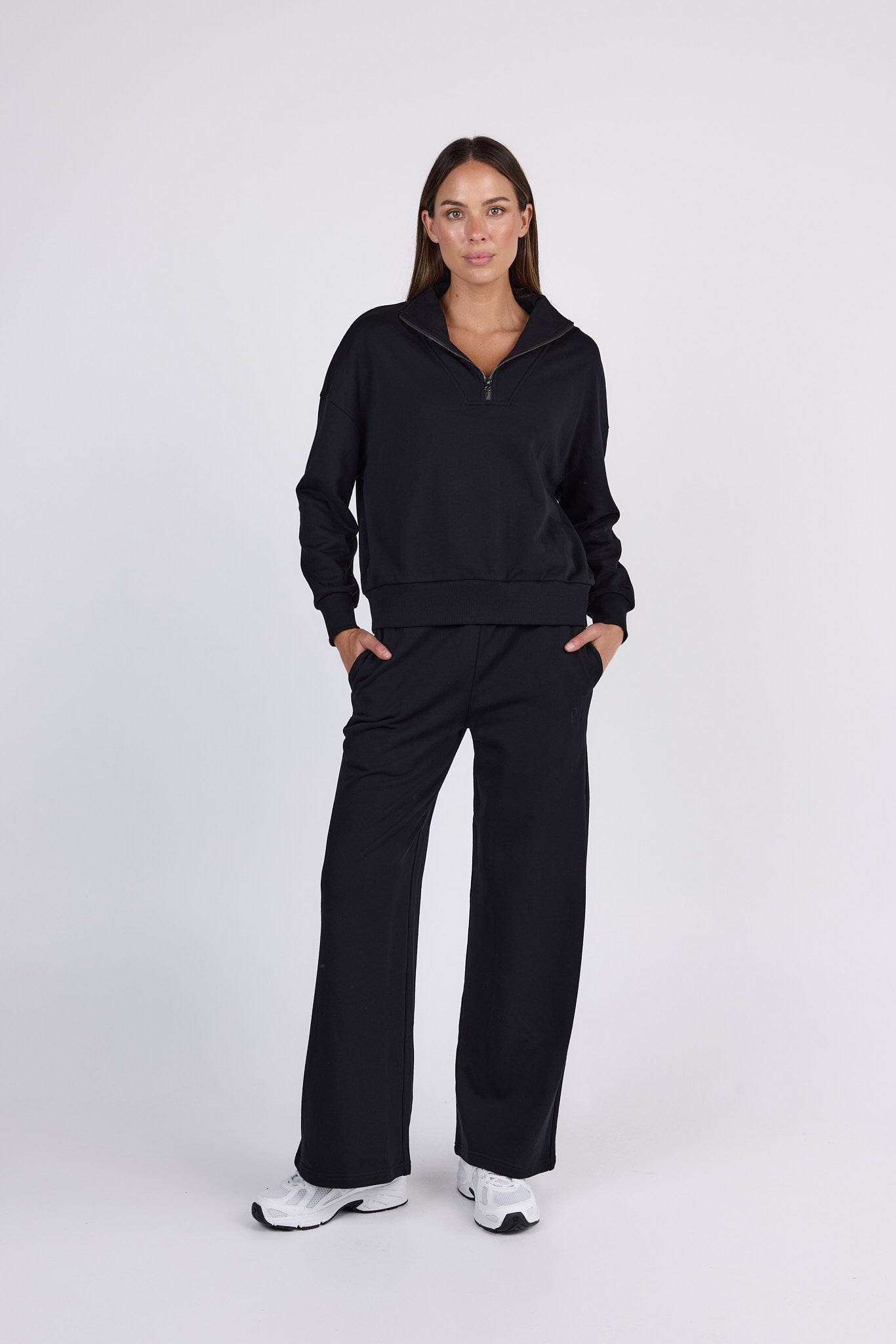 dk active Pants Off Duty Wide Leg Sweatpant Black