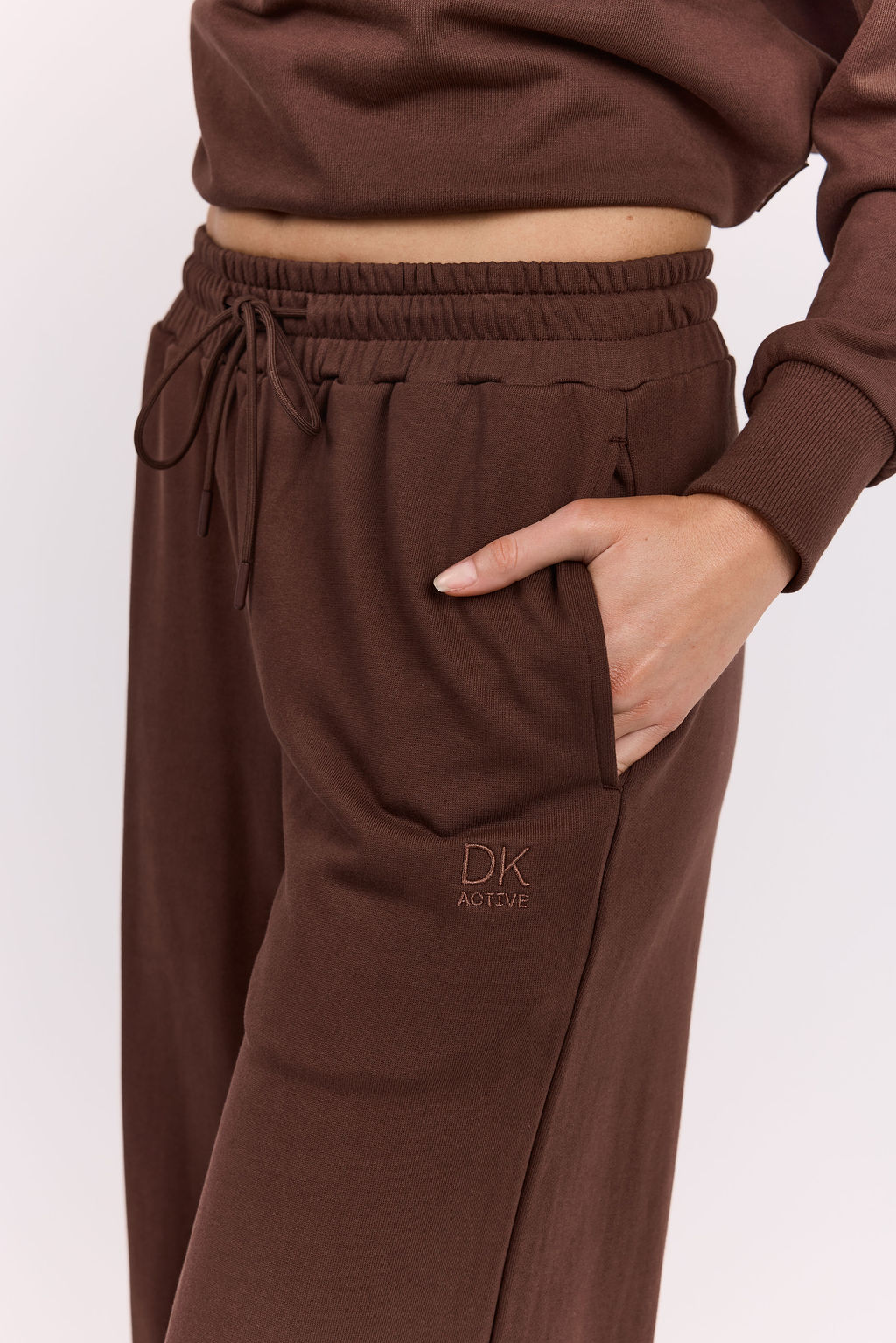 dk active Pants Off Duty Wide Leg Sweatpant Chocolate