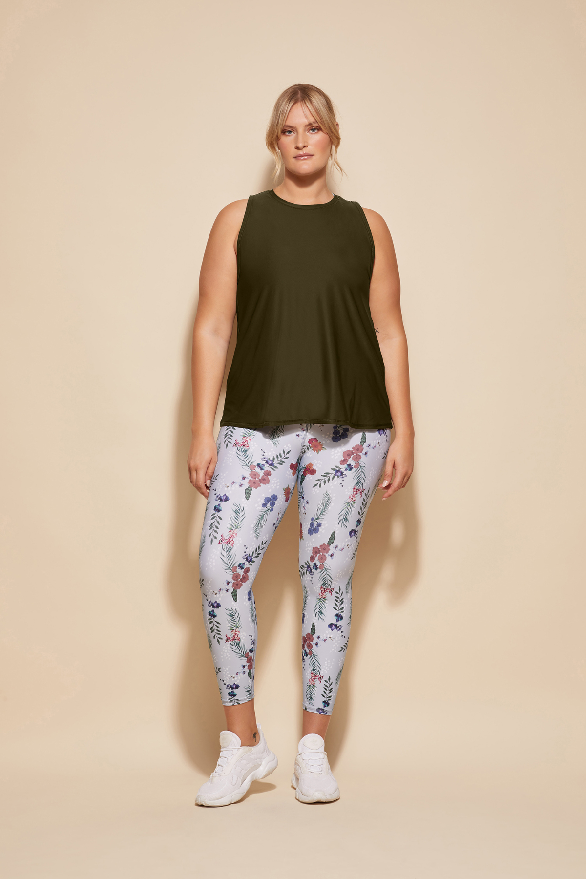 dk active TOPS Worldwide Tank