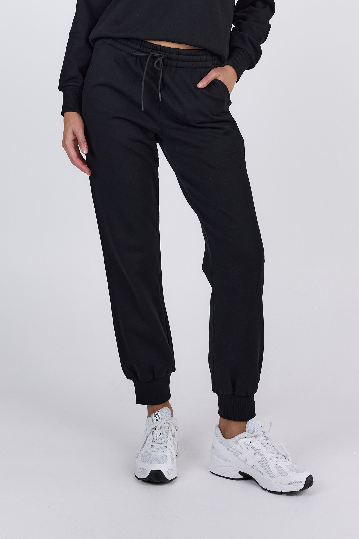 dk active Pants Commotion Cuff Sweatpant Black