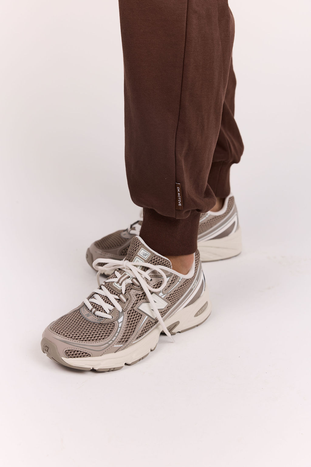 dk active Pants Commotion Cuff Sweatpant Chocolate