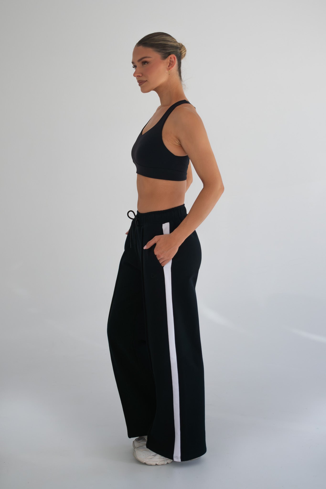 dk active Bottoms Essence Pant