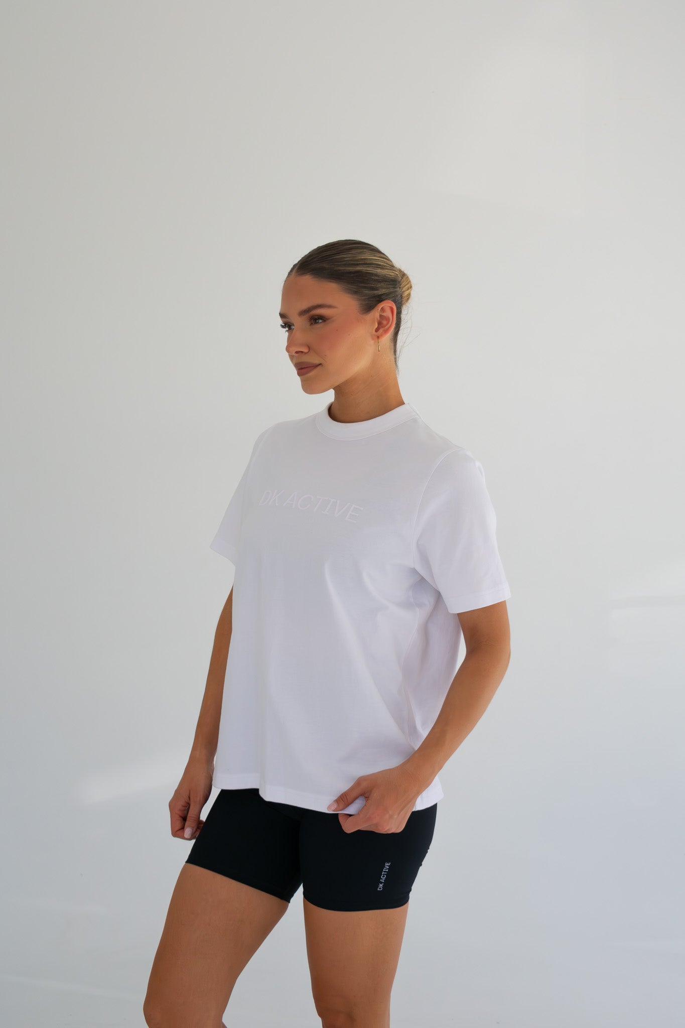 dk active Tops Logo Crew Tee