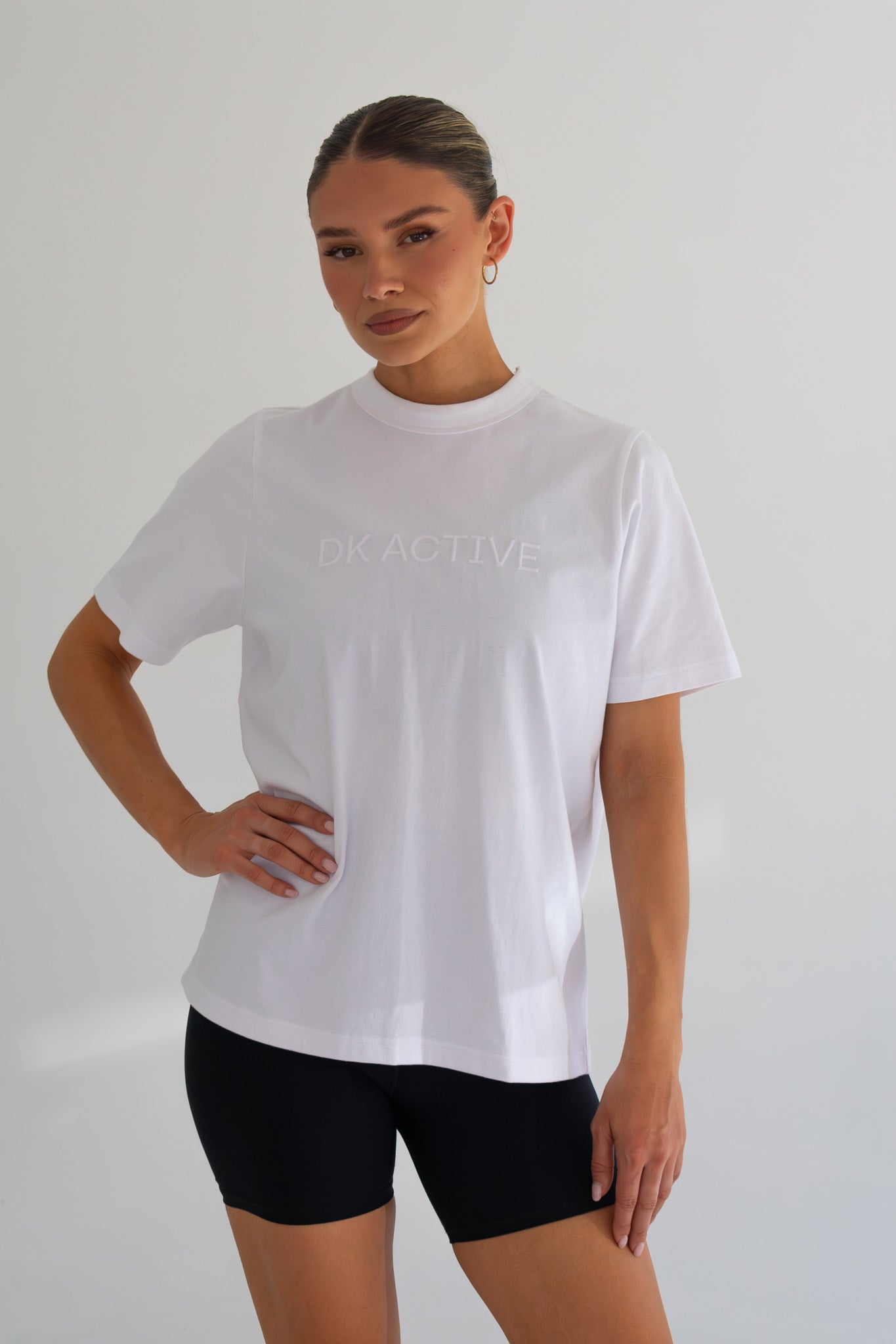 dk active Tops Logo Crew Tee