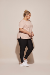 dk active CURVE TOPS Side Swipe Tee