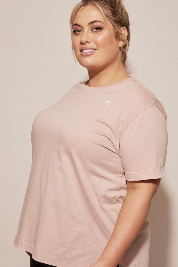 dk active CURVE TOPS Side Swipe Tee