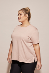 dk active CURVE TOPS Side Swipe Tee